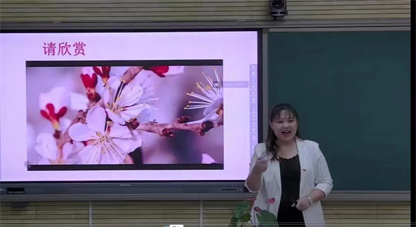 刘青老师.jpg